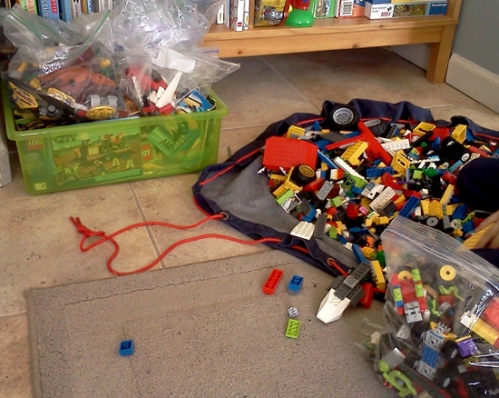 Wordpress weekly photo challenge: A day in my life - playing lego
