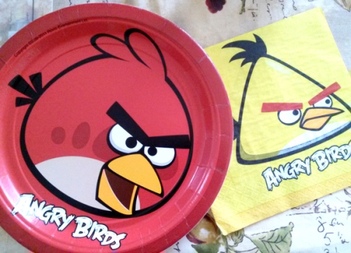 Angry Birds birthday plates and napkins